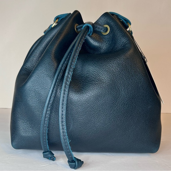 NWT Portland Leather Goods Large Bucket Bag Boreal Leather Crossbody + Tassel - Picture 16 of 16